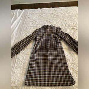 Calvin Klein dress, size 6. Navy blue/gold/off-white pattern